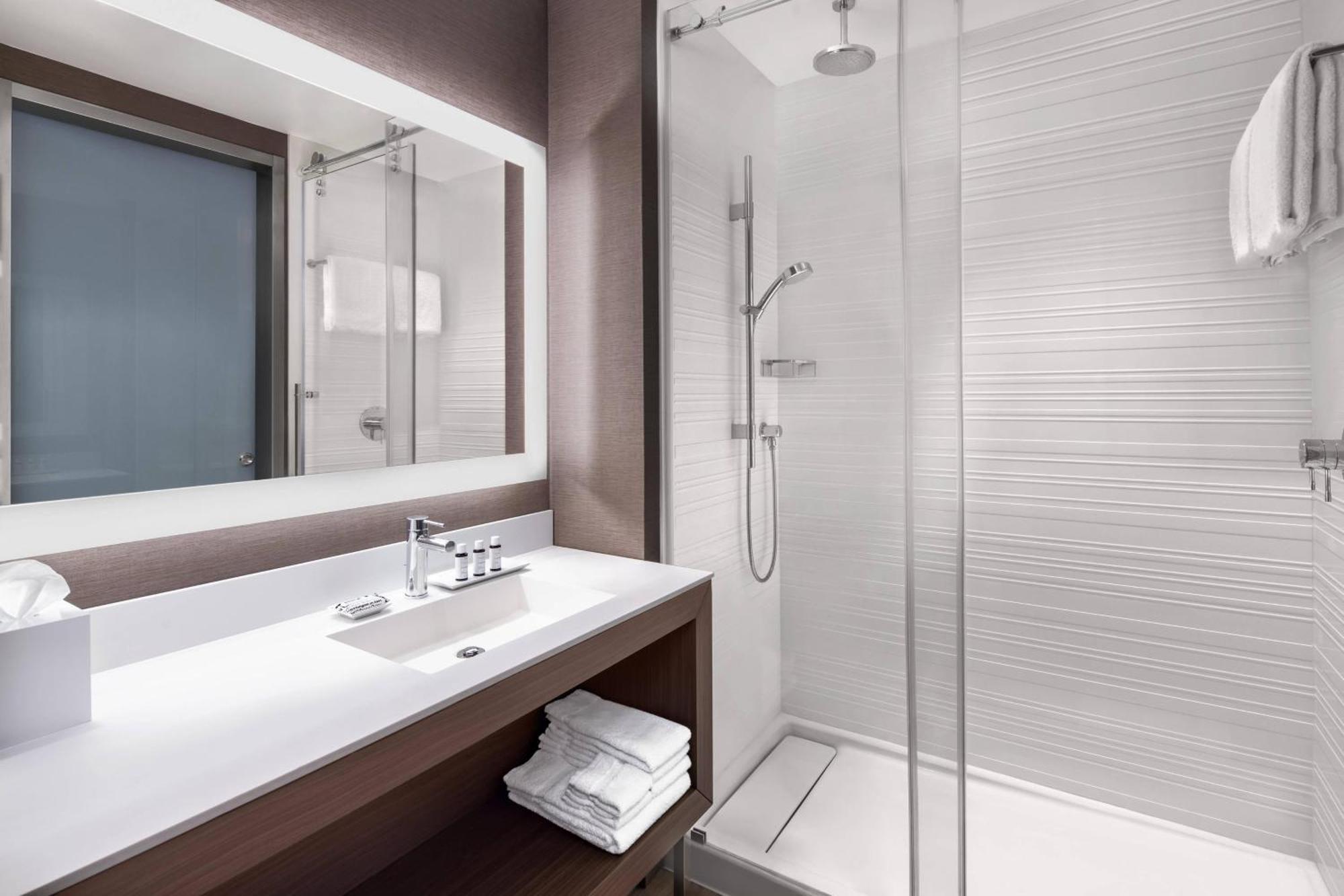 เอซี โฮเต็ล หลุยส์วิลล์ ดาวน์ทาวน์ Hotel ภายนอก รูปภาพ